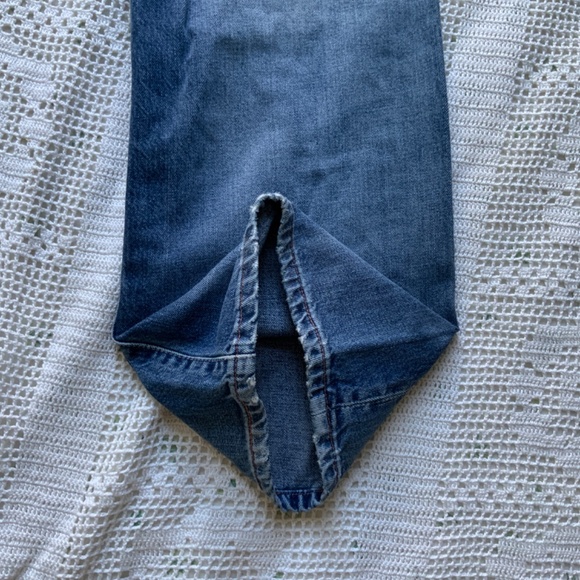 Vintage LeVI Jeans (1971-1985) with Buckle - Picture 9 of 11